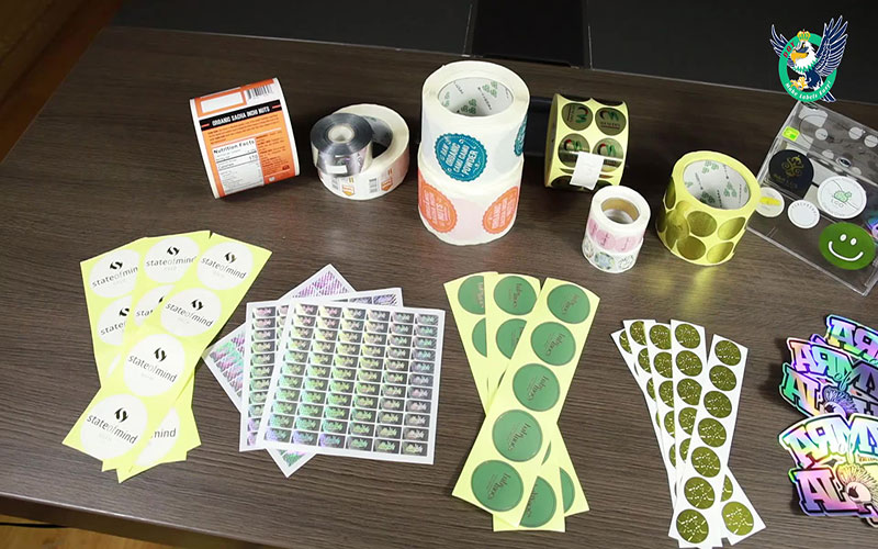 تاثیر چاپ لیبل رولی شفاف در فروش محصول